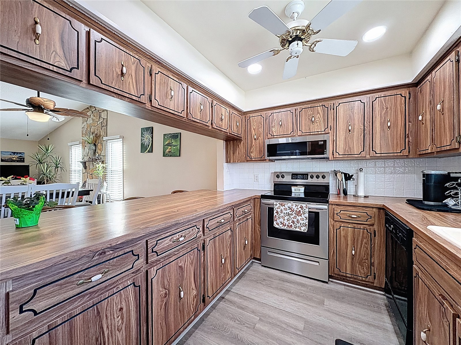 9961 Eagles Point Circle #4 Port Richey FL 34668 W7882116 image7