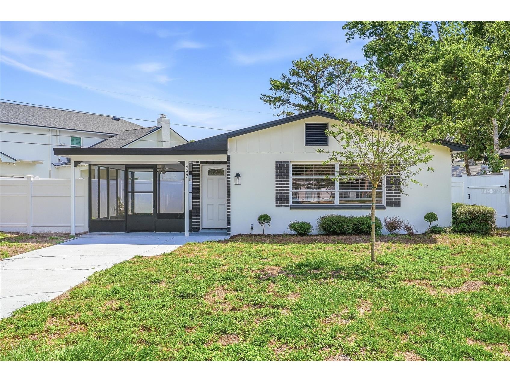 997 Cedarwood Avenue Dunedin FL 34698 TB8512445 image1