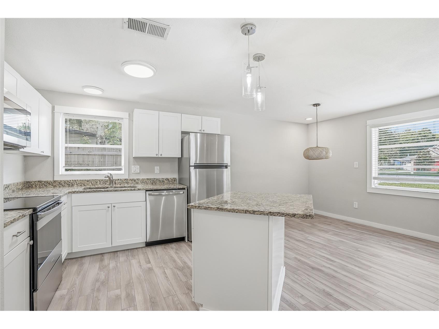 997 Cedarwood Avenue Dunedin FL 34698 TB8512445 image13