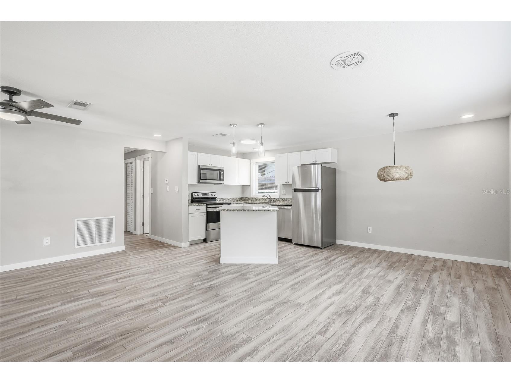 997 Cedarwood Avenue Dunedin FL 34698 TB8512445 image5