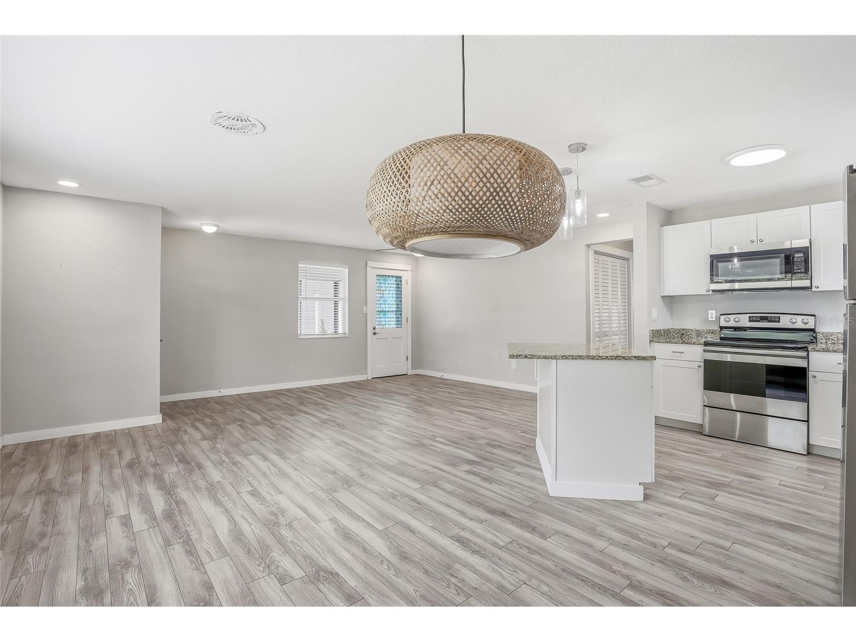 997 Cedarwood Avenue Dunedin FL 34698 TB8512445 image7