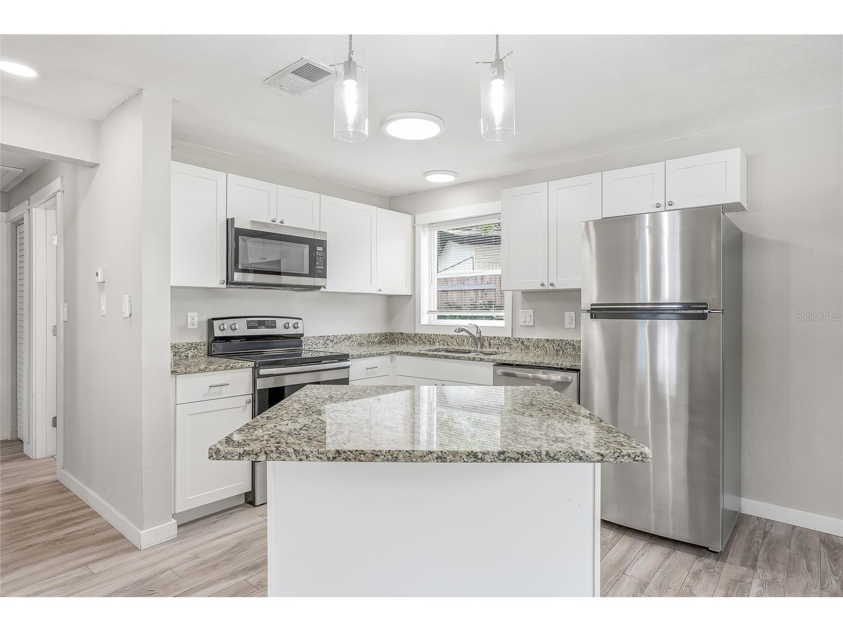 997 Cedarwood Avenue Dunedin FL 34698 TB8512445 image9