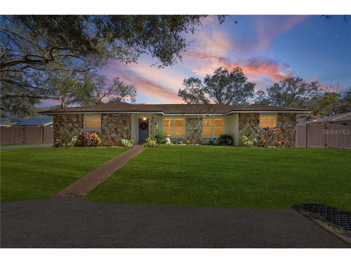 9973 Wilson Avenue Seminole FL 33776 U8231721 image1