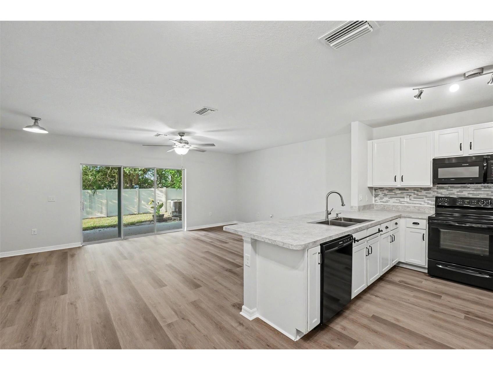 9974 Hound Chase Drive Gibsonton FL 33534 O6412060 image7