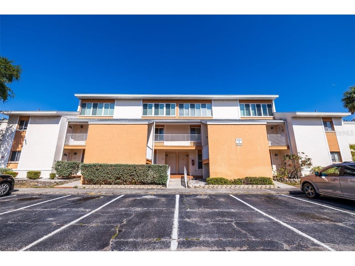 9975 7th Way N #102 Saint Petersburg FL 33702 TB8373047 image1