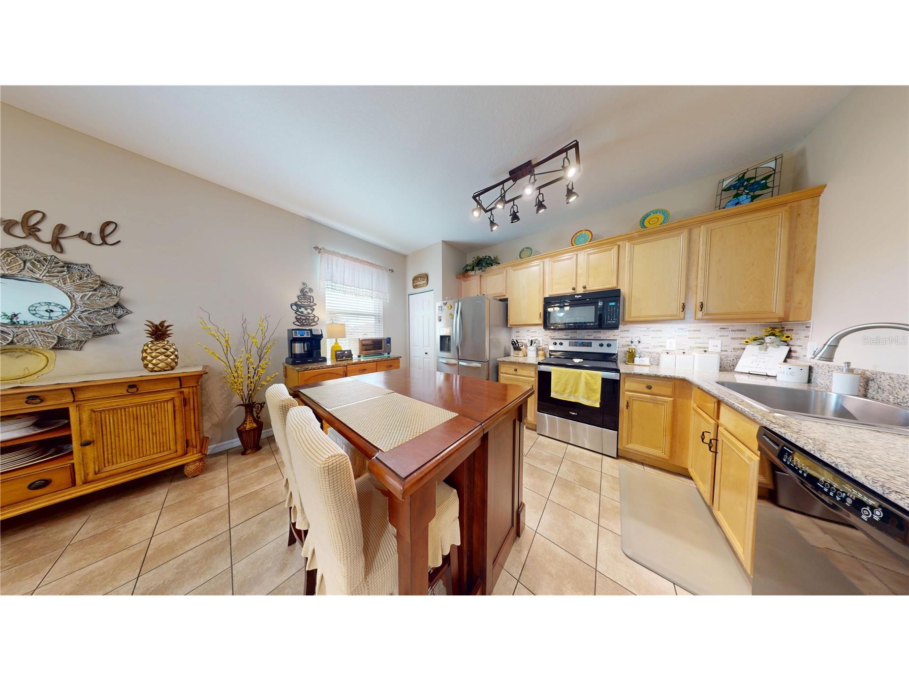 9977 Bishop Creek Way Punta Gorda FL 33950 C7523394 image4