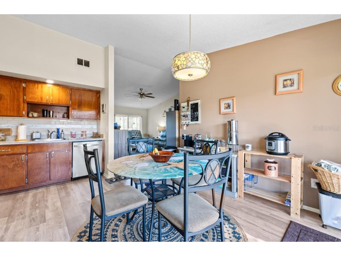 9979 88th Way Seminole FL 33777 TB8452685 image10