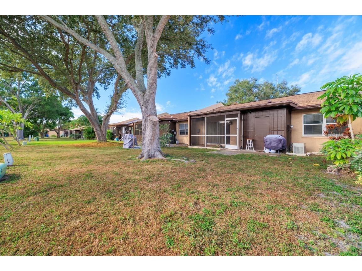 9979 88th Way Seminole FL 33777 TB8452685 image26