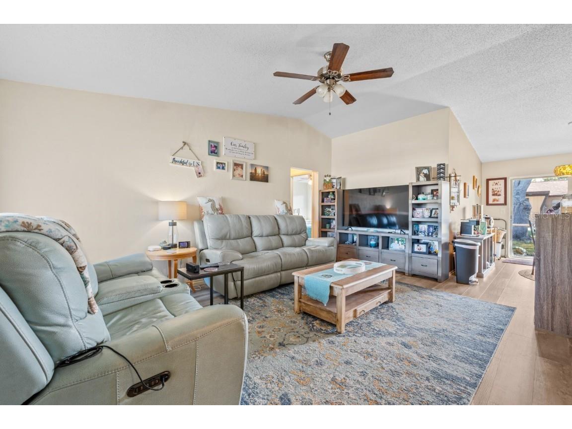 9979 88th Way Seminole FL 33777 TB8452685 image3