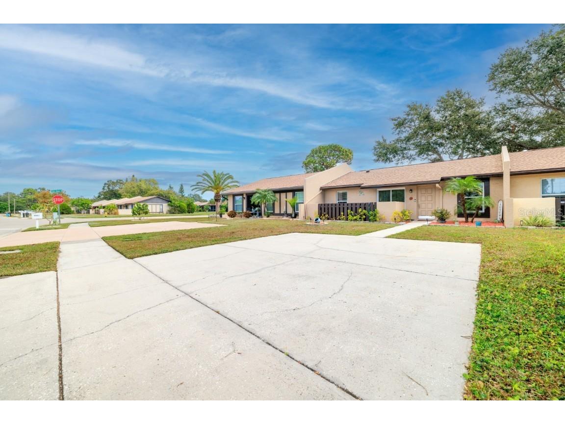 9979 88th Way Seminole FL 33777 TB8452685 image30