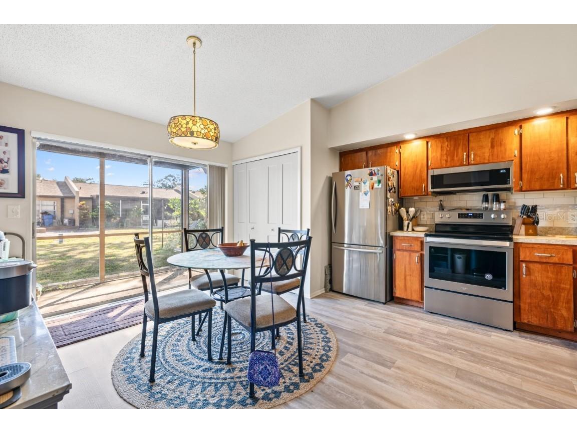 9979 88th Way Seminole FL 33777 TB8452685 image8