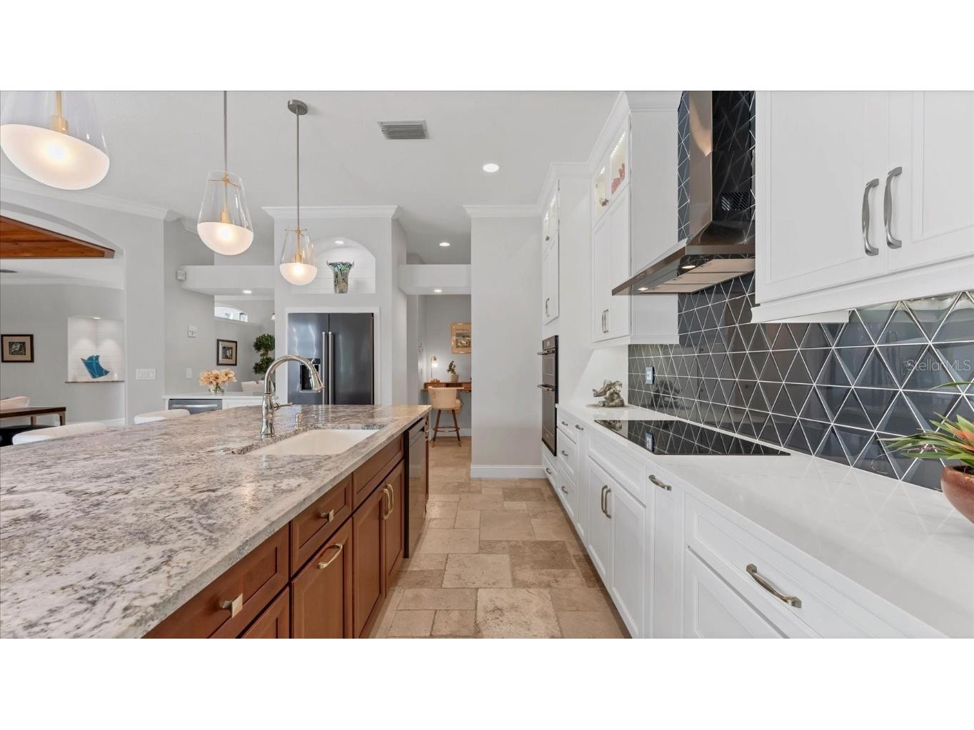 9979 Cherry Hills Avenue Circle Bradenton FL 34202 A4666883 image17