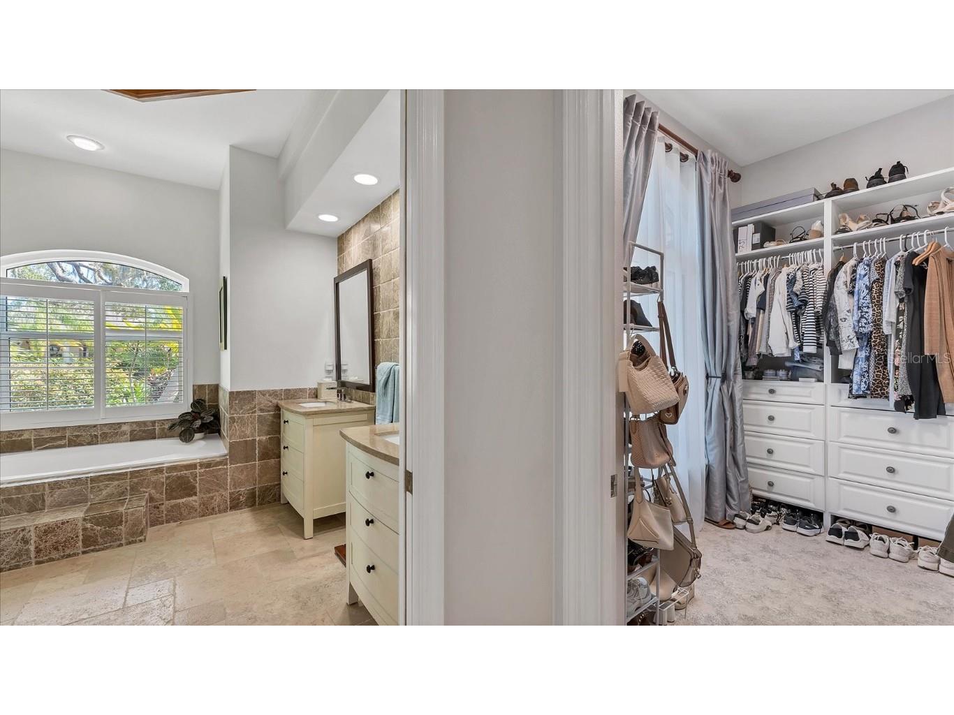 9979 Cherry Hills Avenue Circle Bradenton FL 34202 A4666883 image29