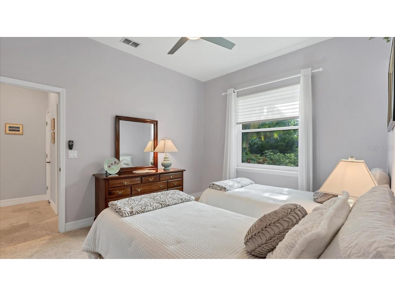 9979 Cherry Hills Avenue Circle Bradenton FL 34202 A4666883 image35