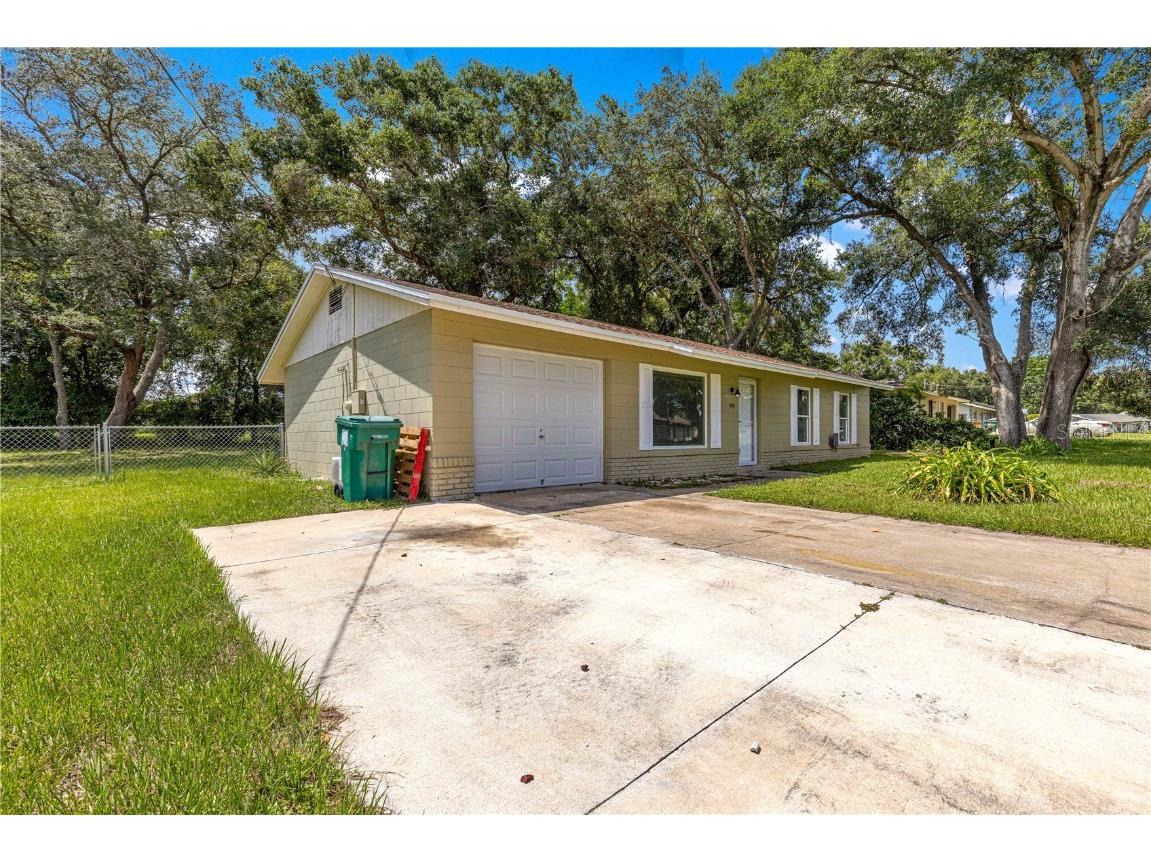 998 Hibiscus Street Lady Lake FL 32159 G5100658 image2