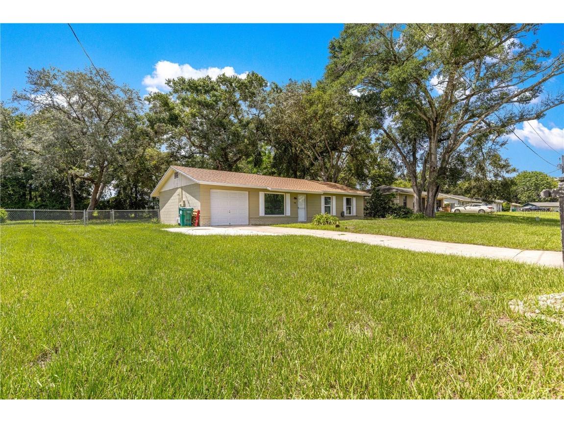 998 Hibiscus Street Lady Lake FL 32159 G5100658 image3