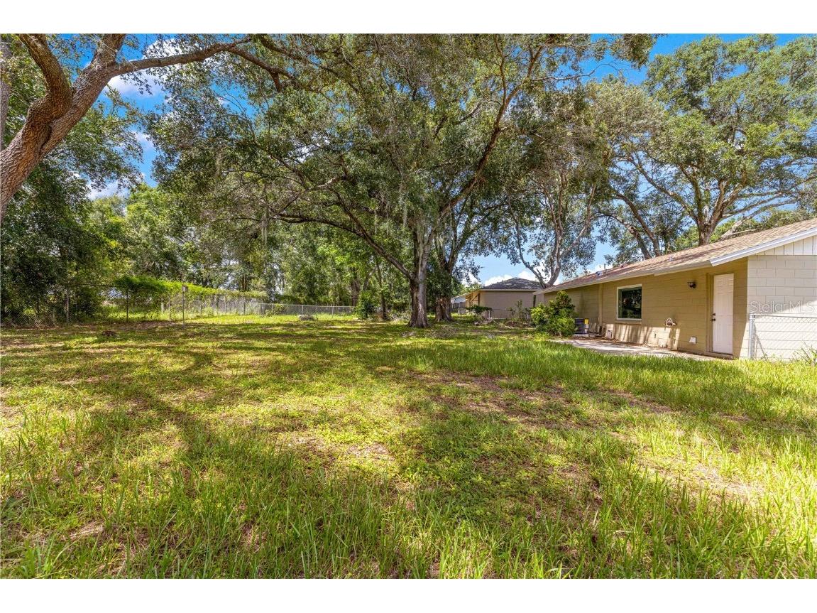 998 Hibiscus Street Lady Lake FL 32159 G5100658 image5