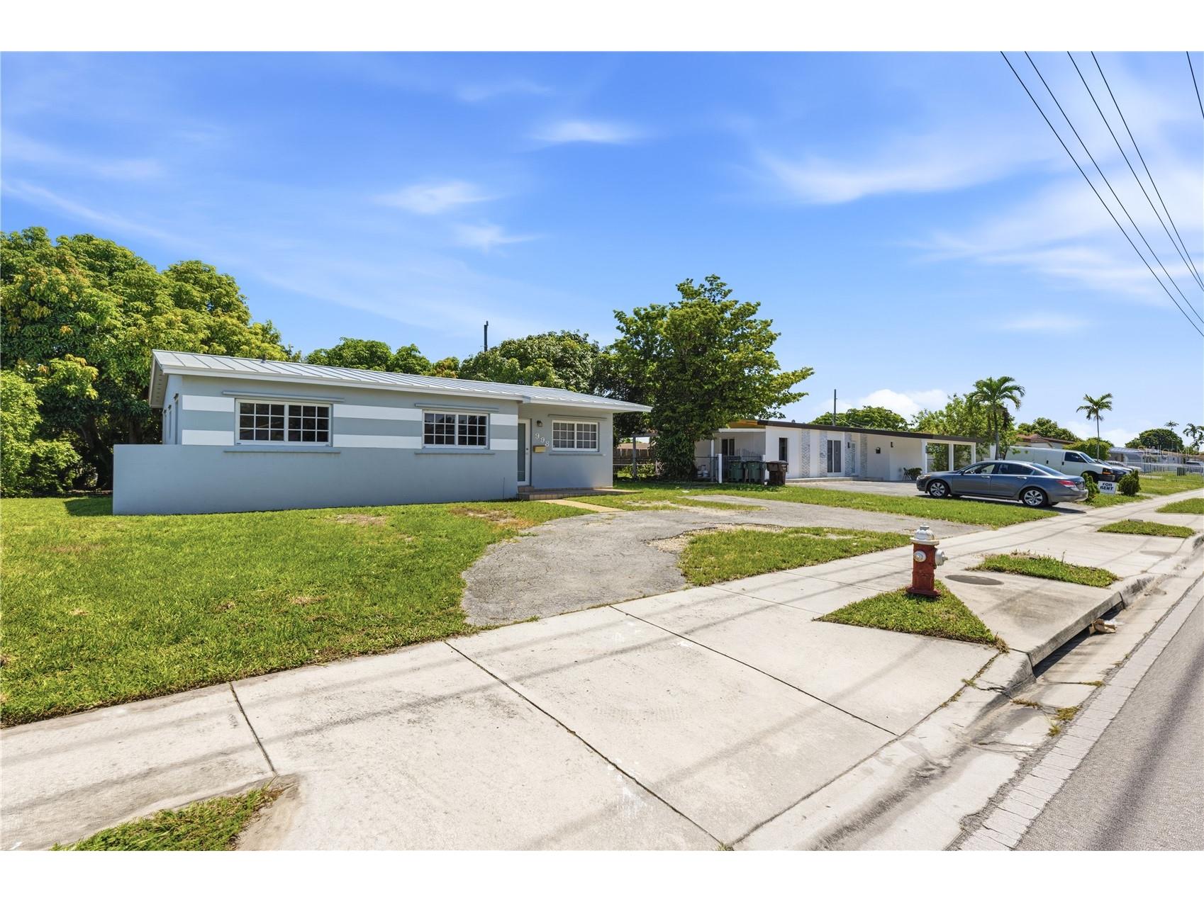 998 W 68th Street Hialeah FL 33014 OM726408 image2