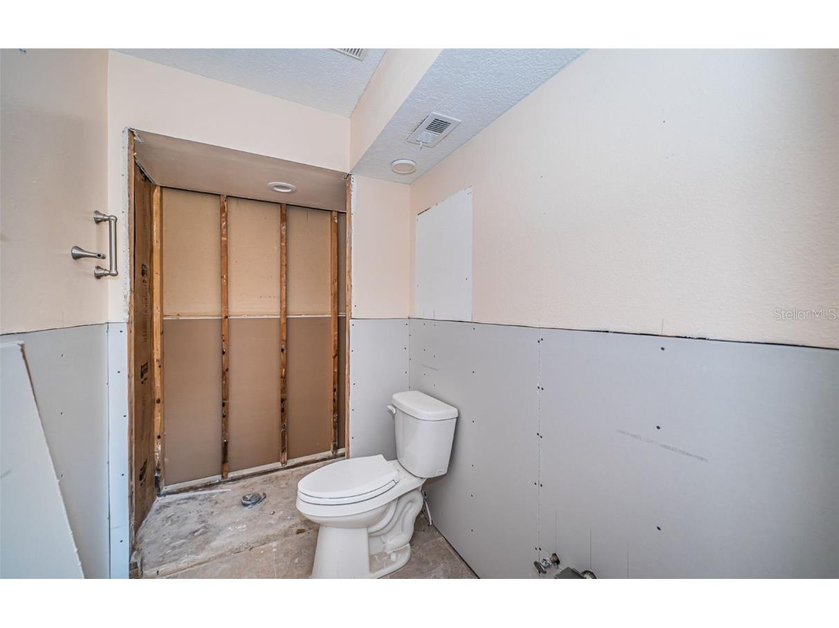 9980 Eagles Point Circle #1 Port Richey FL 34668 TB8363756 image28