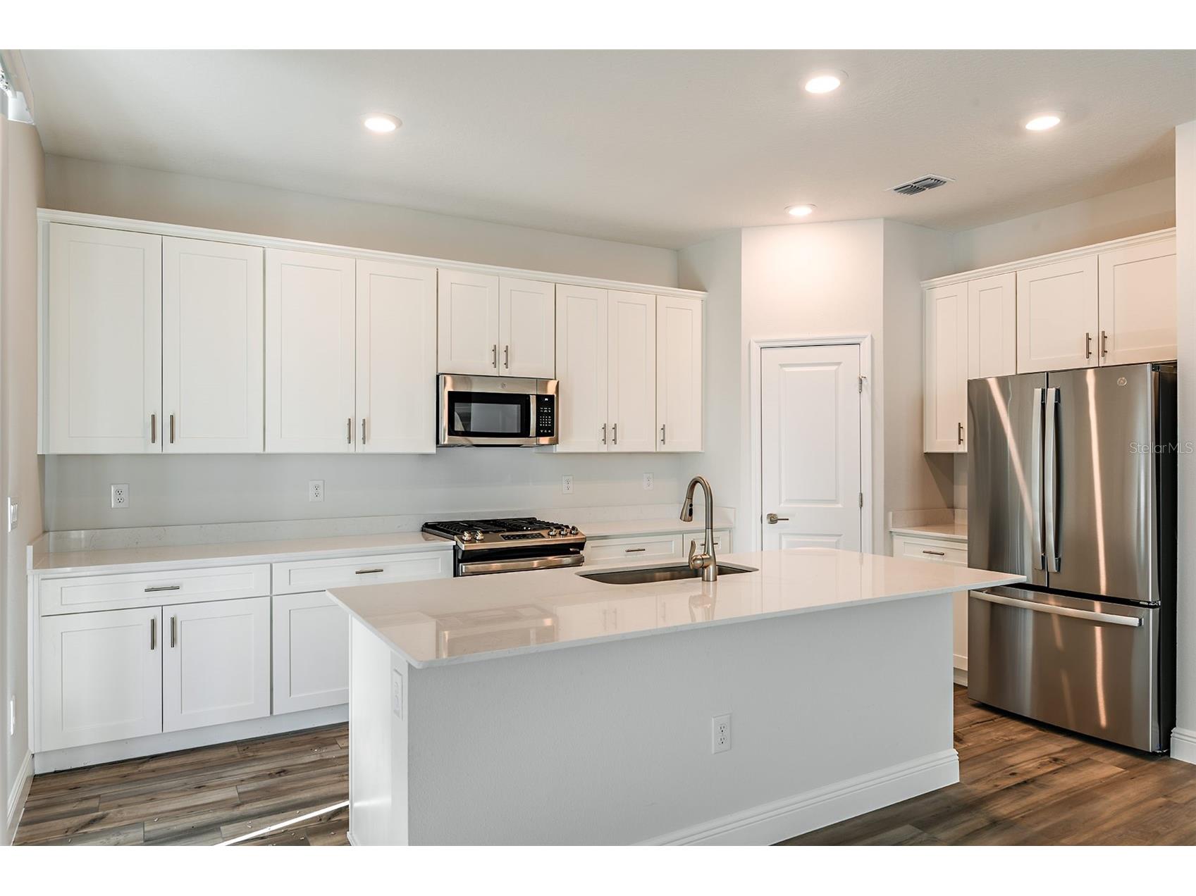 9980 Surrey Rose Drive San Antonio FL 33576 TB8464758 image7