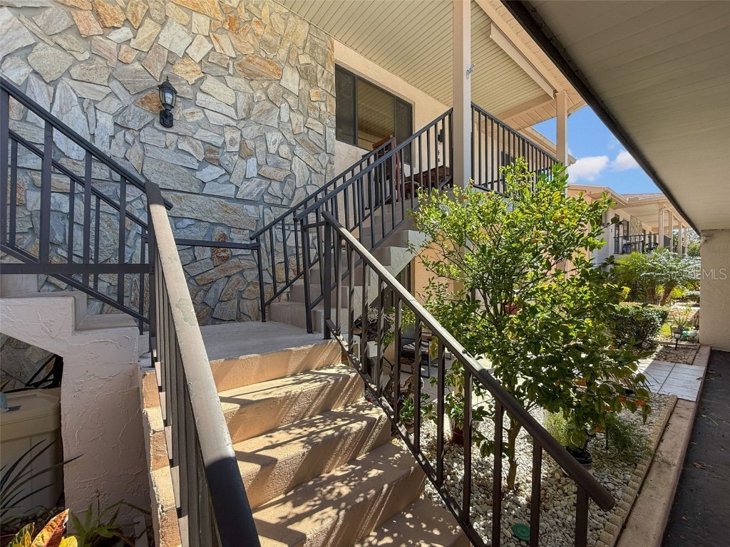 9981 Eagles Point Circle #4 Port Richey FL 34668 W7880091 image4