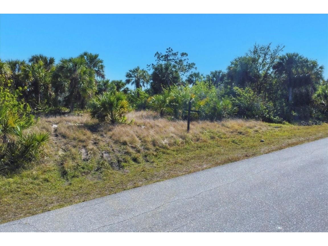 9984 Winnipeg Street Port Charlotte FL 33981 D6139847 image6