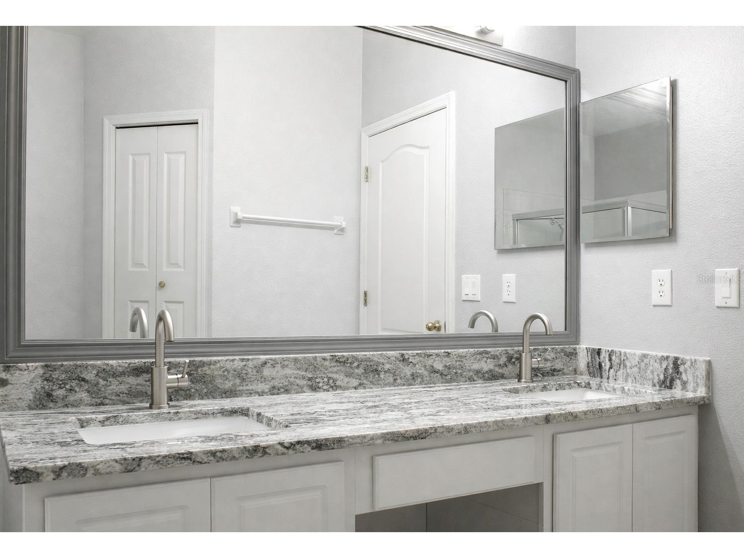 9985 Shadow Creek Dr Orlando FL 32832 O6379938 image17