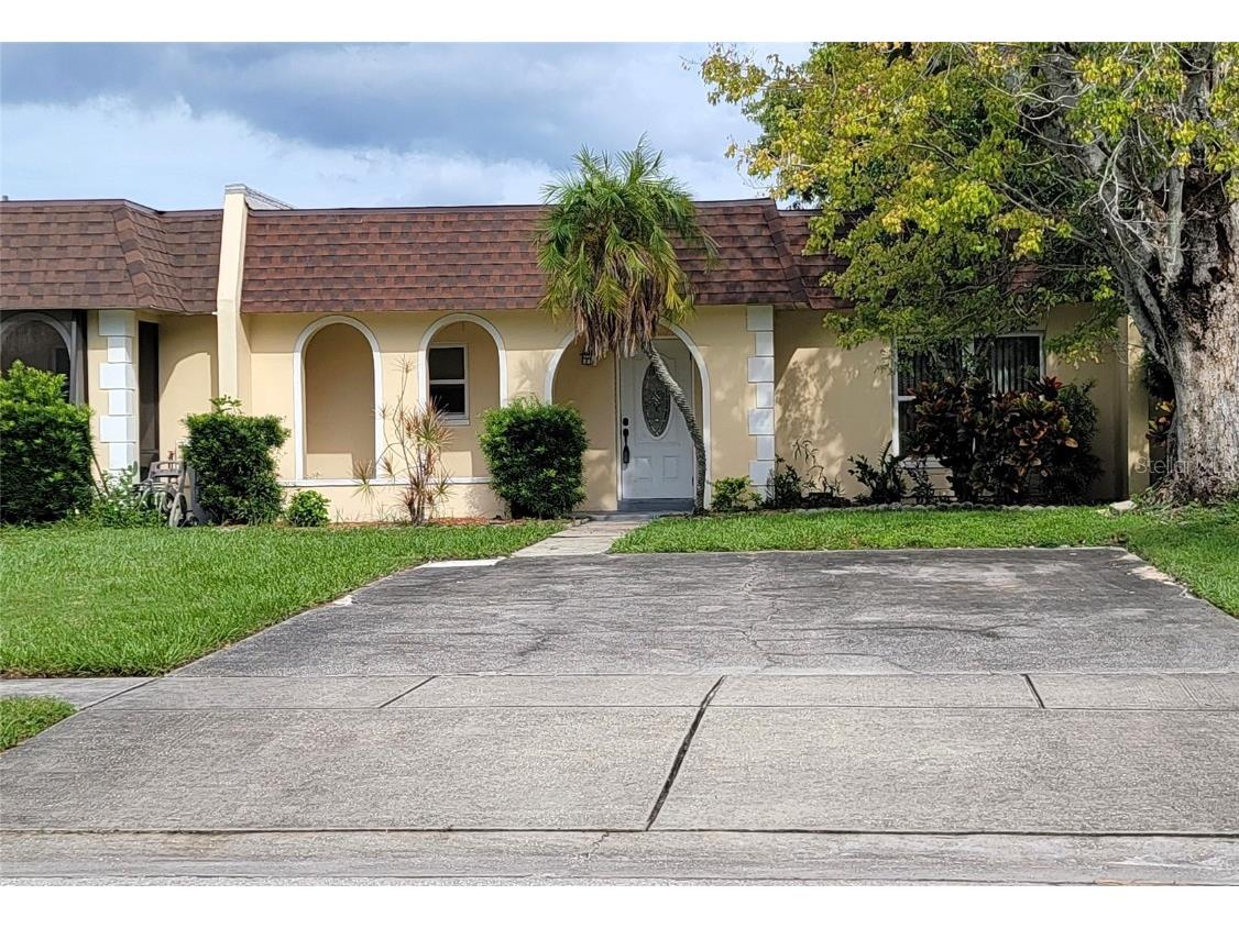 9987 87th Street Seminole FL 33777 TB8303506 image1