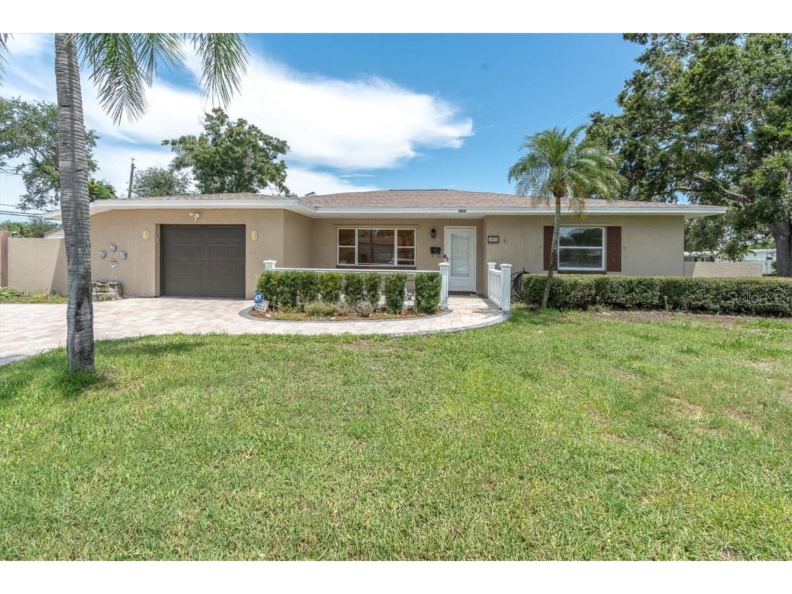 999 38th Avenue NE Saint Petersburg FL 33704 TB8413245 image1
