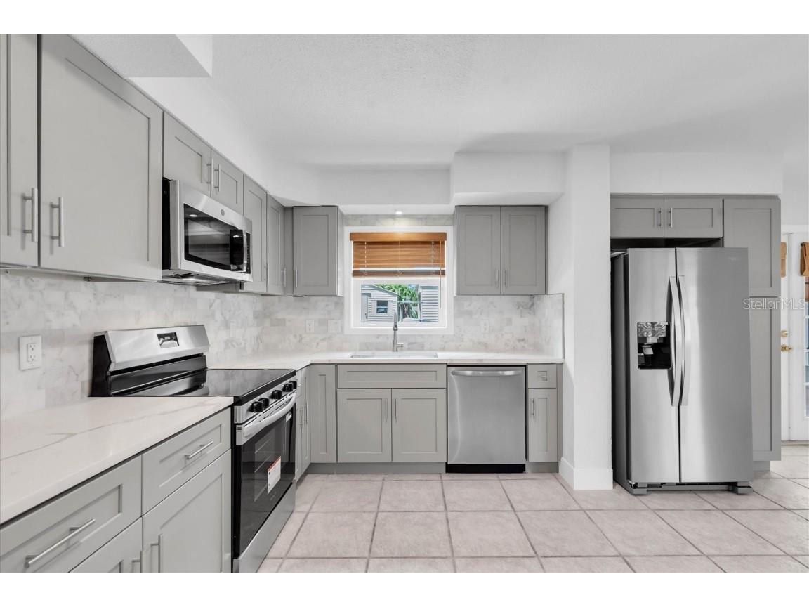 999 38th Avenue NE Saint Petersburg FL 33704 TB8413245 image15