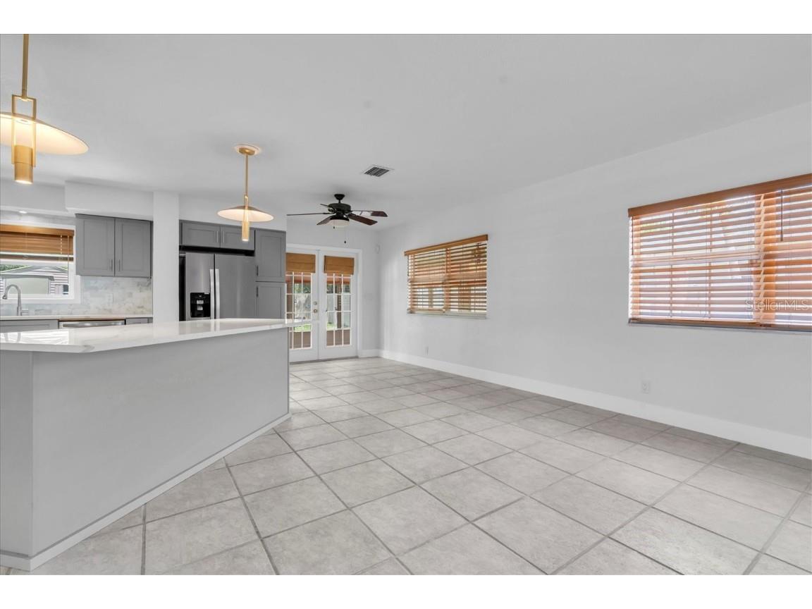 999 38th Avenue NE Saint Petersburg FL 33704 TB8413245 image21