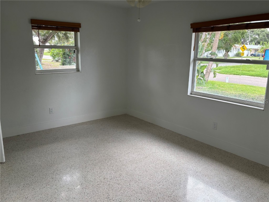 999 38th Avenue NE Saint Petersburg FL 33704 TB8413245 image26