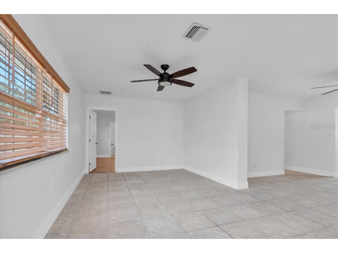 999 38th Avenue NE Saint Petersburg FL 33704 TB8413245 image28