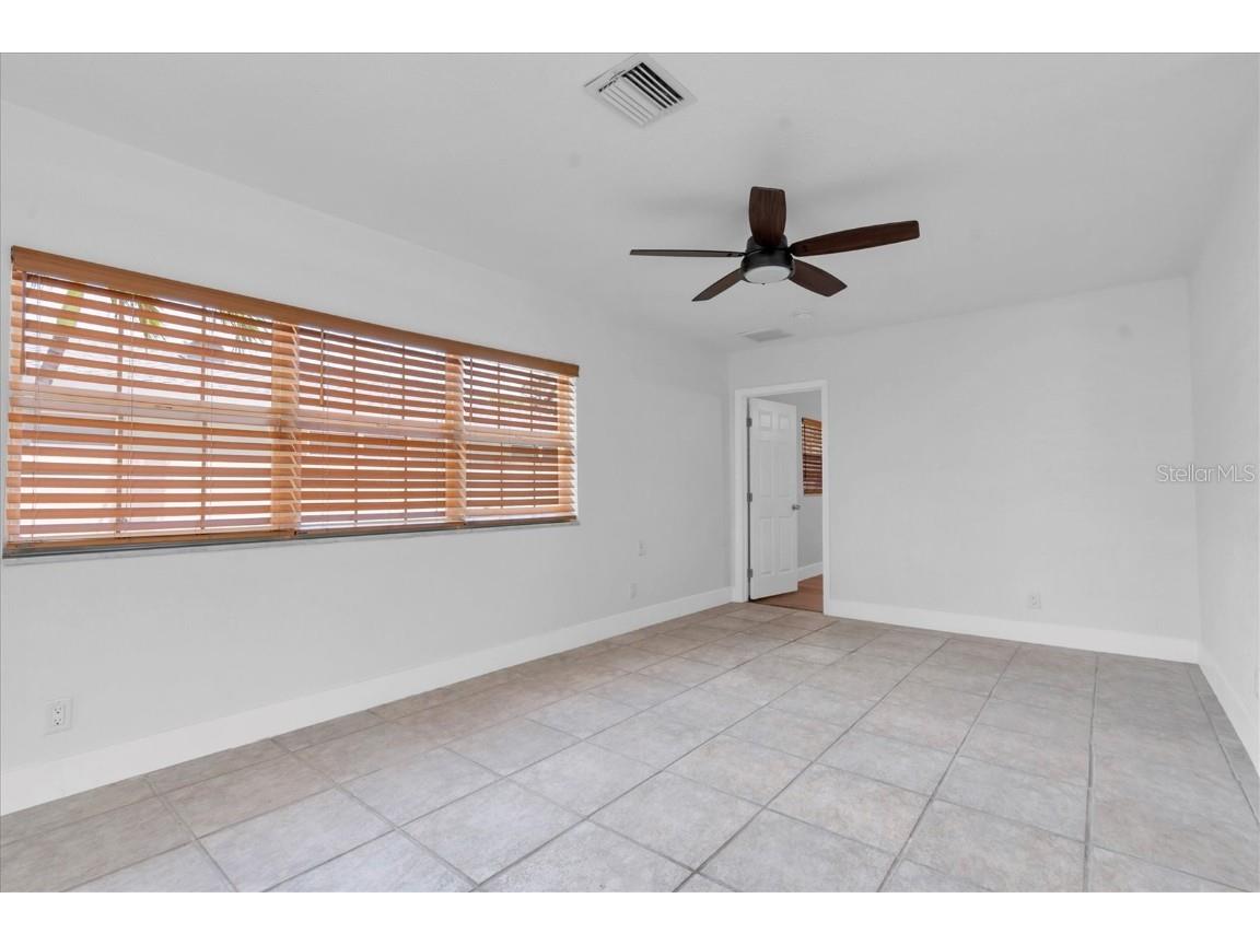 999 38th Avenue NE Saint Petersburg FL 33704 TB8413245 image29