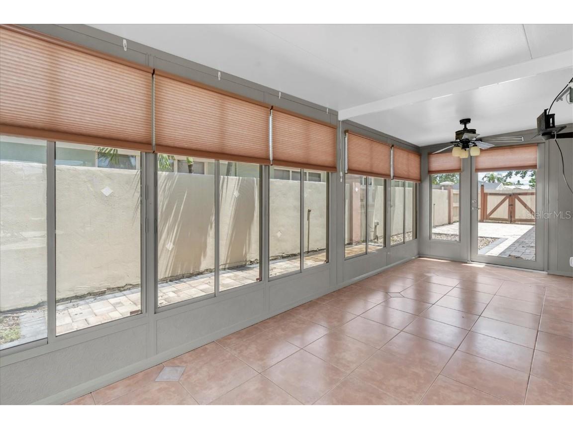 999 38th Avenue NE Saint Petersburg FL 33704 TB8413245 image32