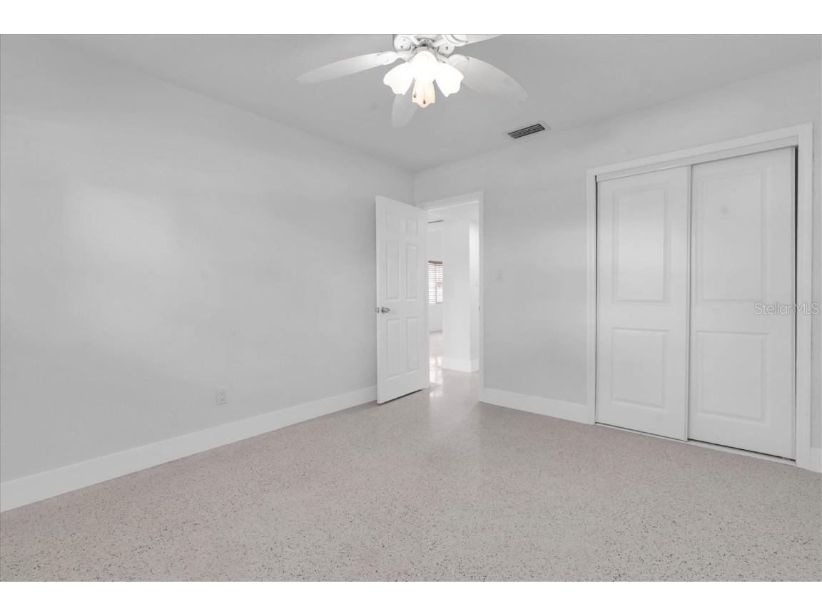 999 38th Avenue NE Saint Petersburg FL 33704 TB8413245 image39