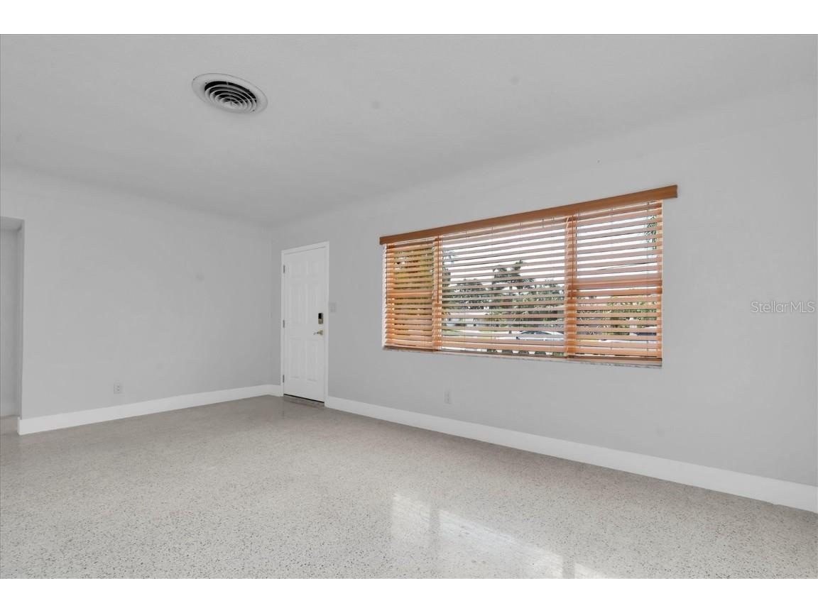 999 38th Avenue NE Saint Petersburg FL 33704 TB8413245 image41