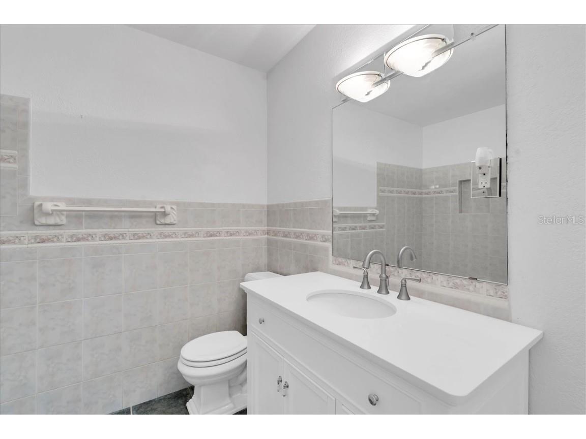 999 38th Avenue NE Saint Petersburg FL 33704 TB8413245 image50