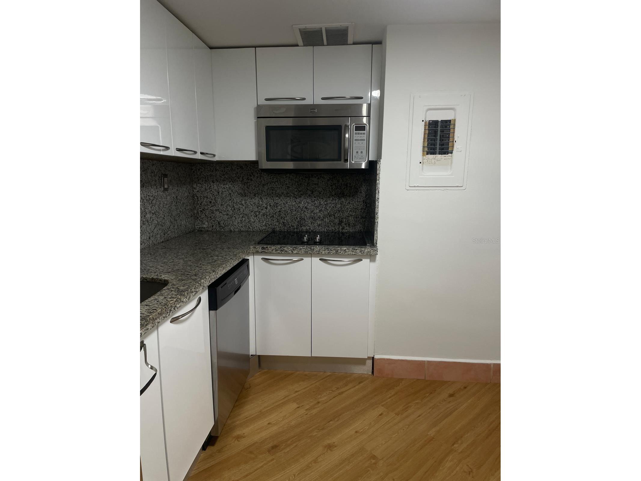 999 Brickell Bay Drive #1202 Miami FL 33131 TB8473394 image20