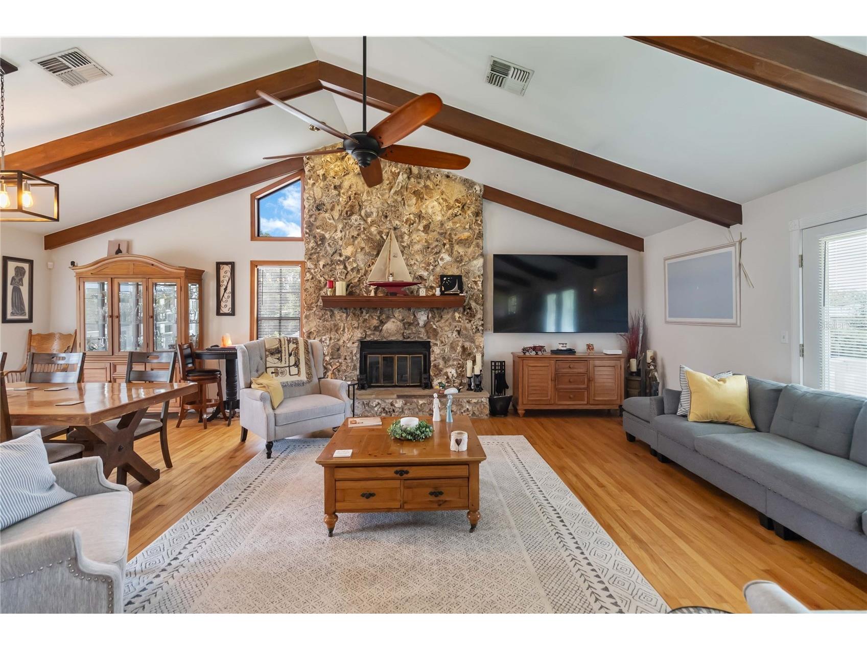 999 Fairview Avenue Mount Dora FL 32757 TB8482846 image3