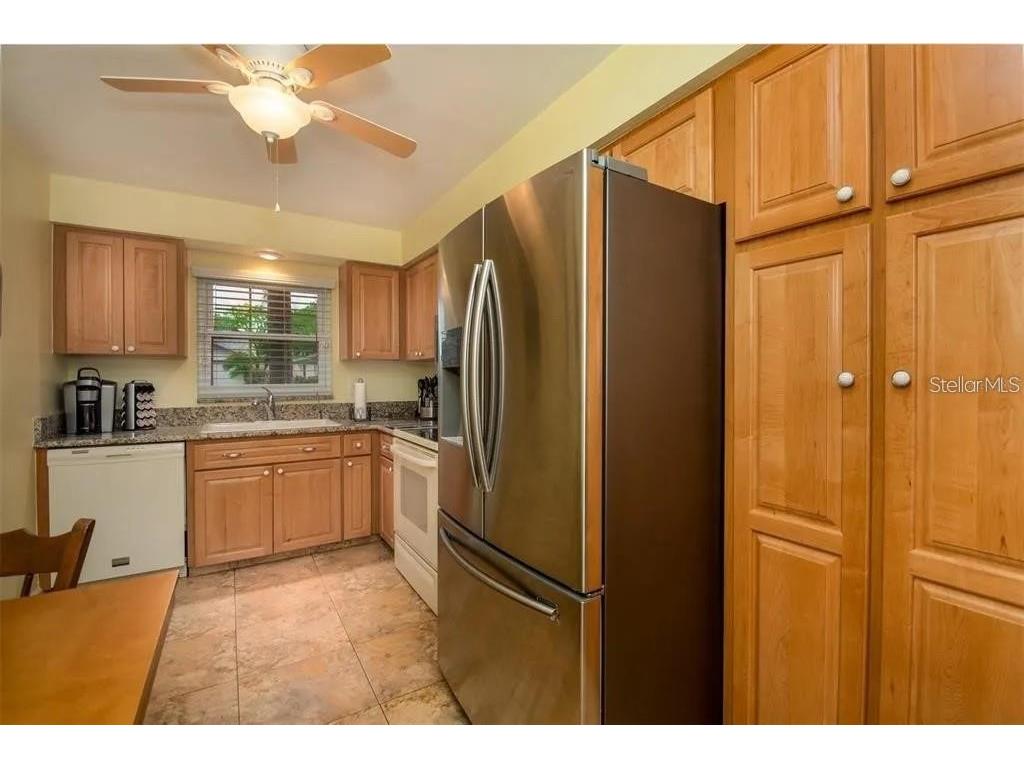 999 Gillespie Drive Palm Harbor FL 34684 - LAKE TARPON TB8516714 image4