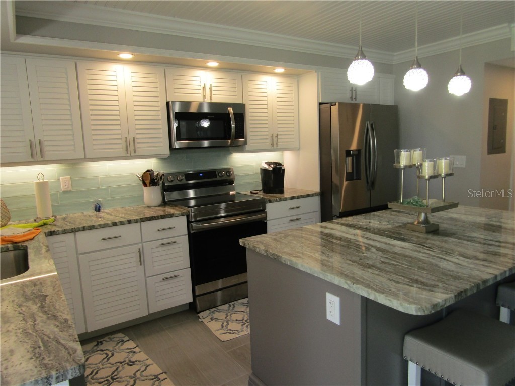 999 Inlet Circle #B104 Venice FL 34285 N6140114 image5