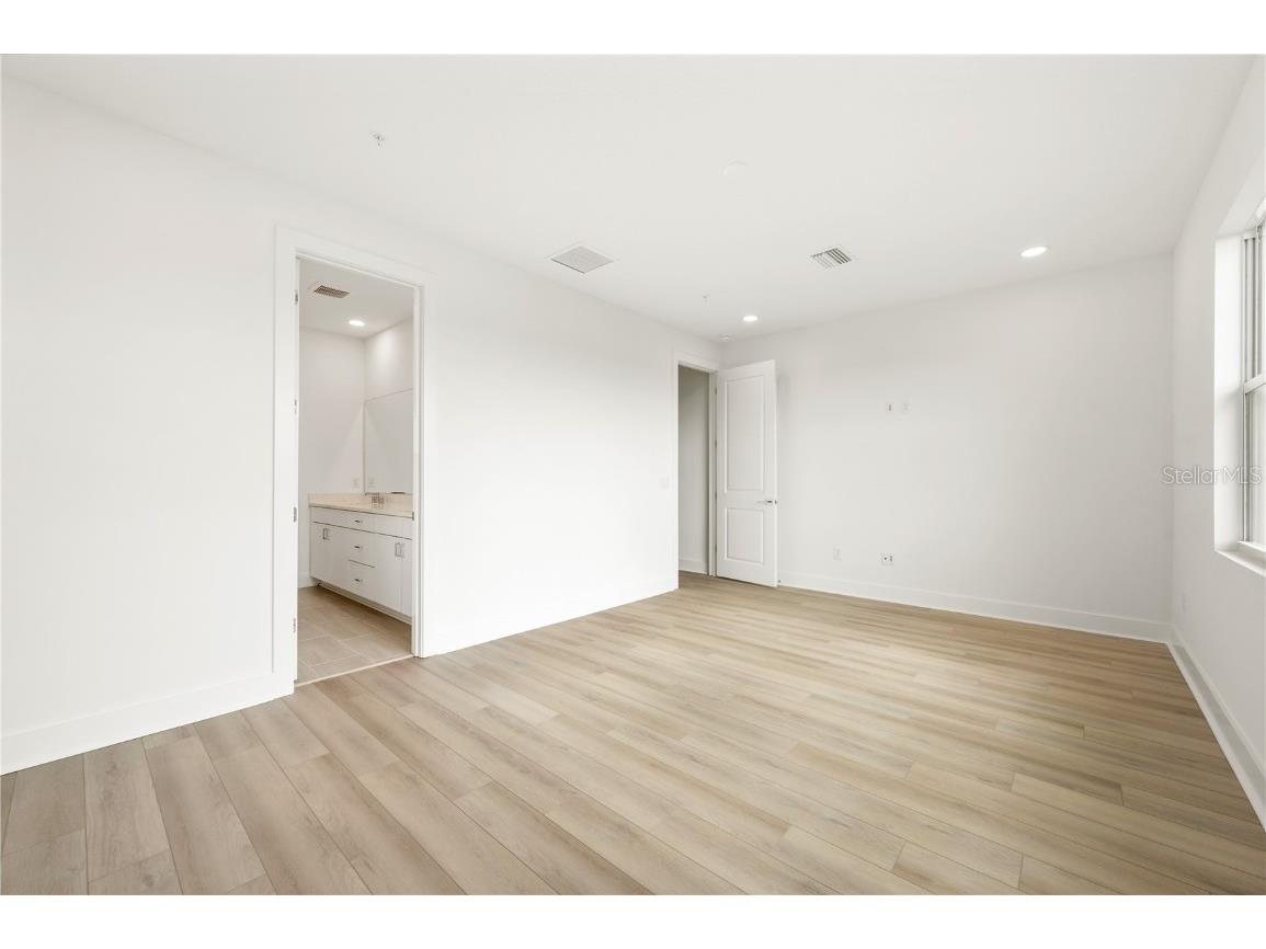 9990 Key Haven Road Seminole FL 33777 - LONG BAYOU A4657375 image36