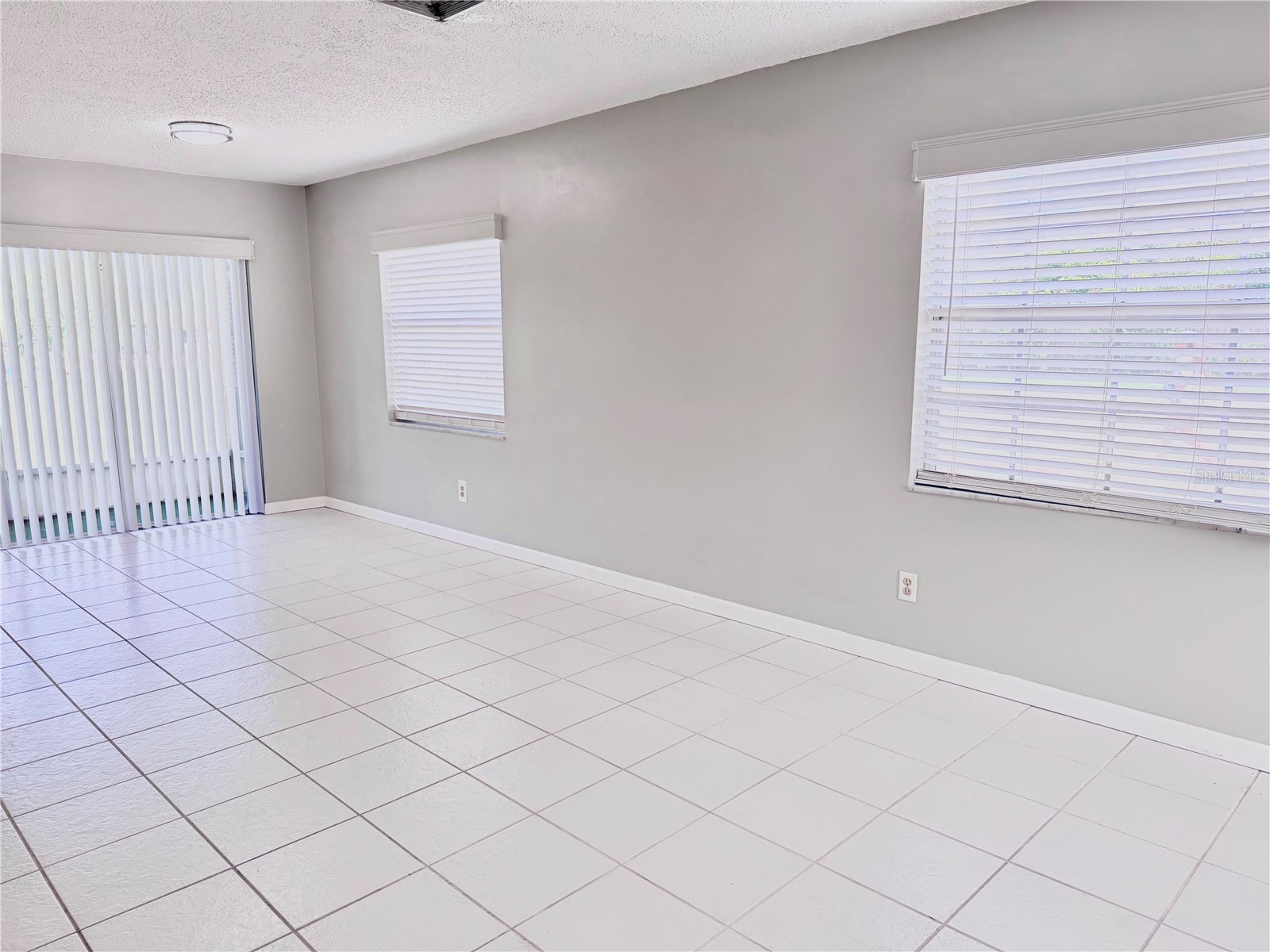 9992 86th Street Seminole FL 33777 TB8493683 image10