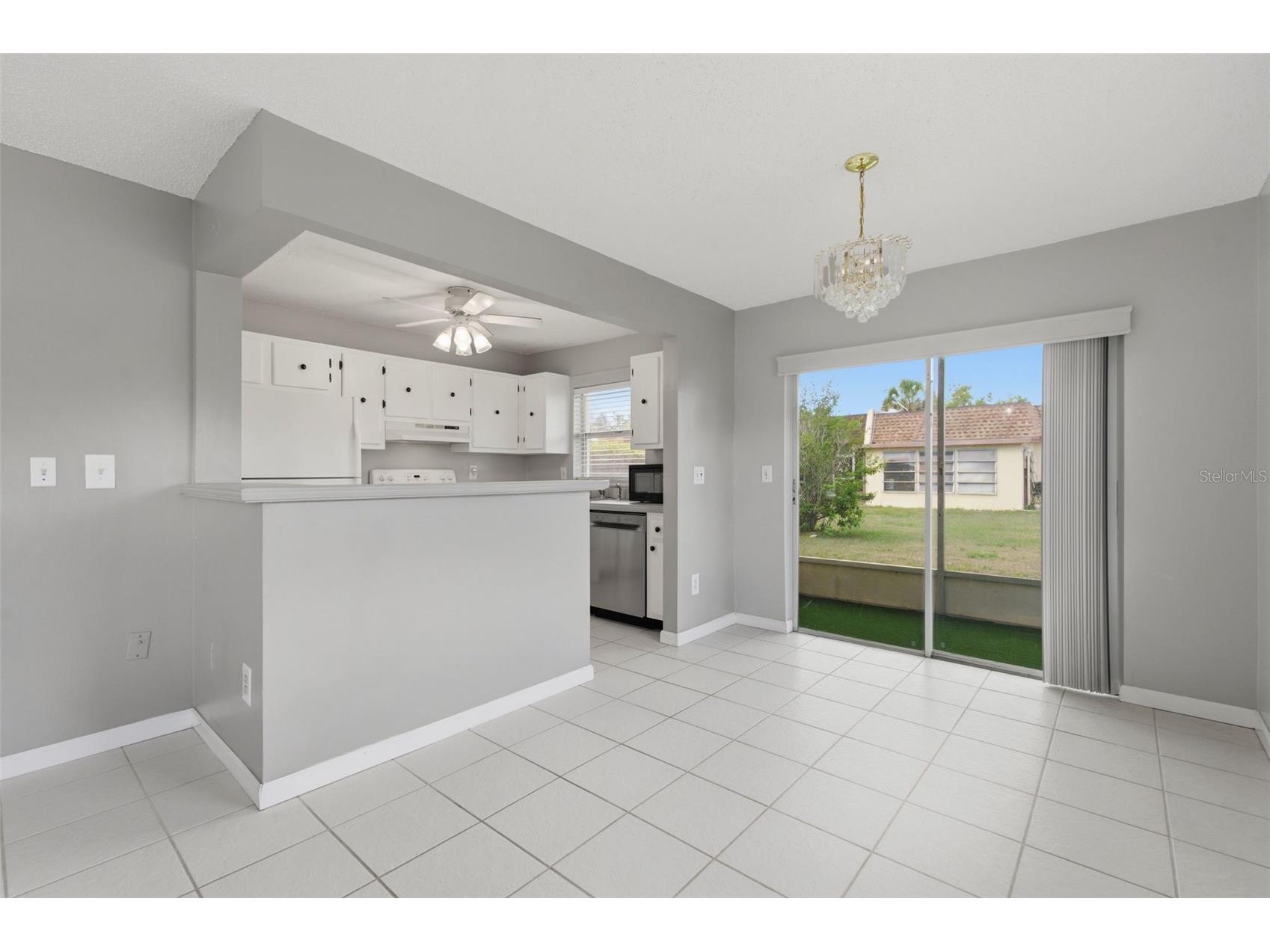 9992 86th Street Seminole FL 33777 TB8493683 image12