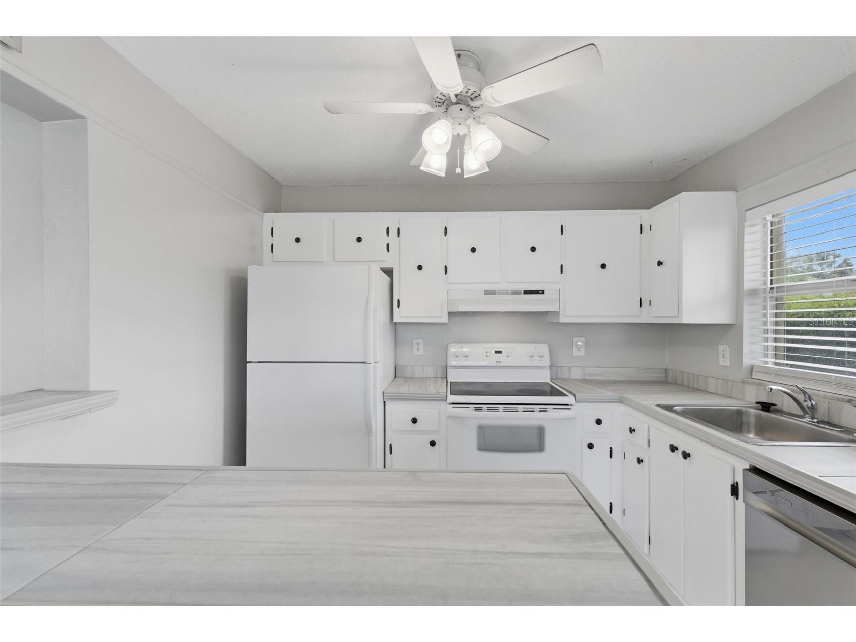 9992 86th Street Seminole FL 33777 TB8493683 image18