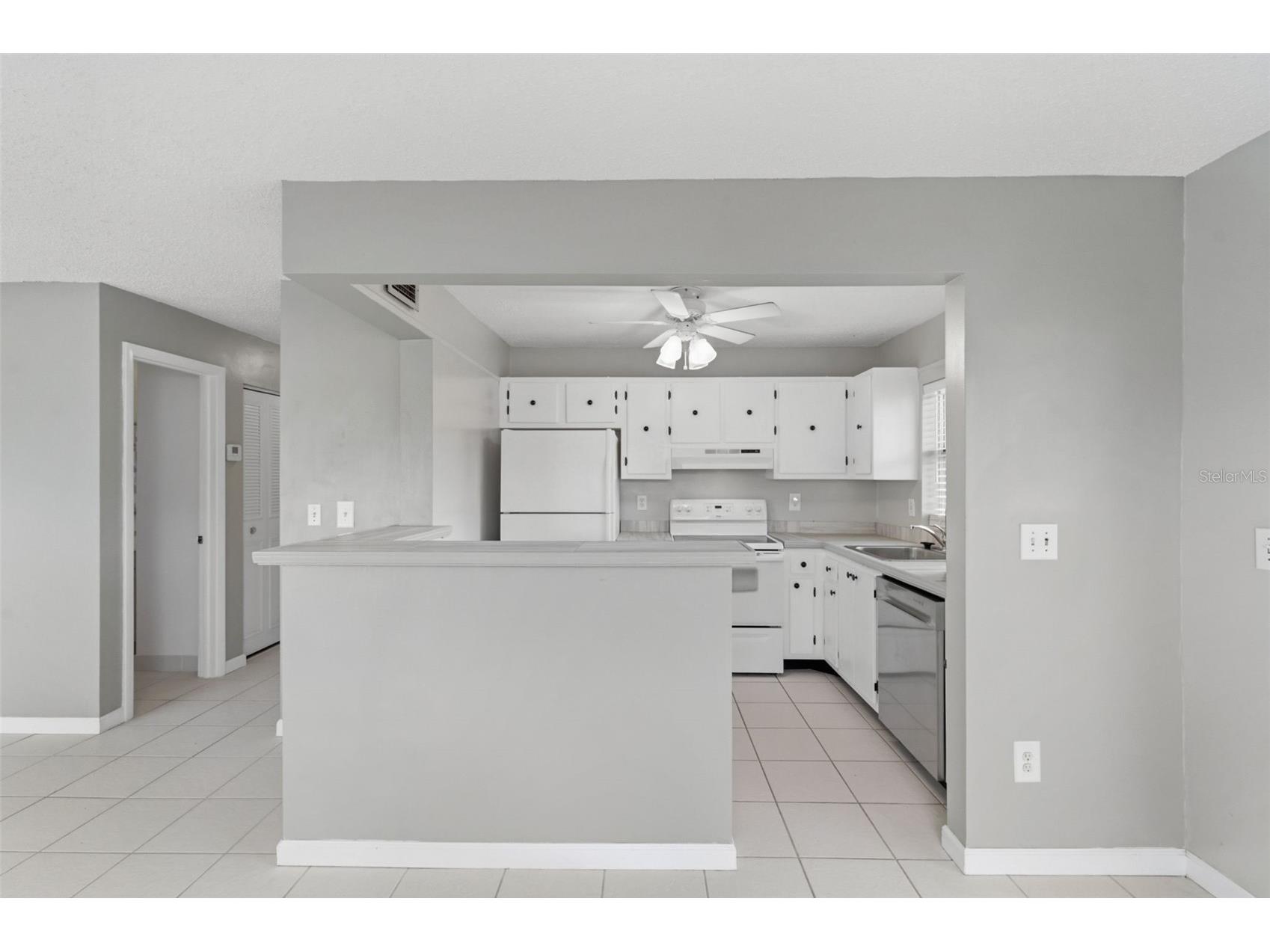 9992 86th Street Seminole FL 33777 TB8493683 image19