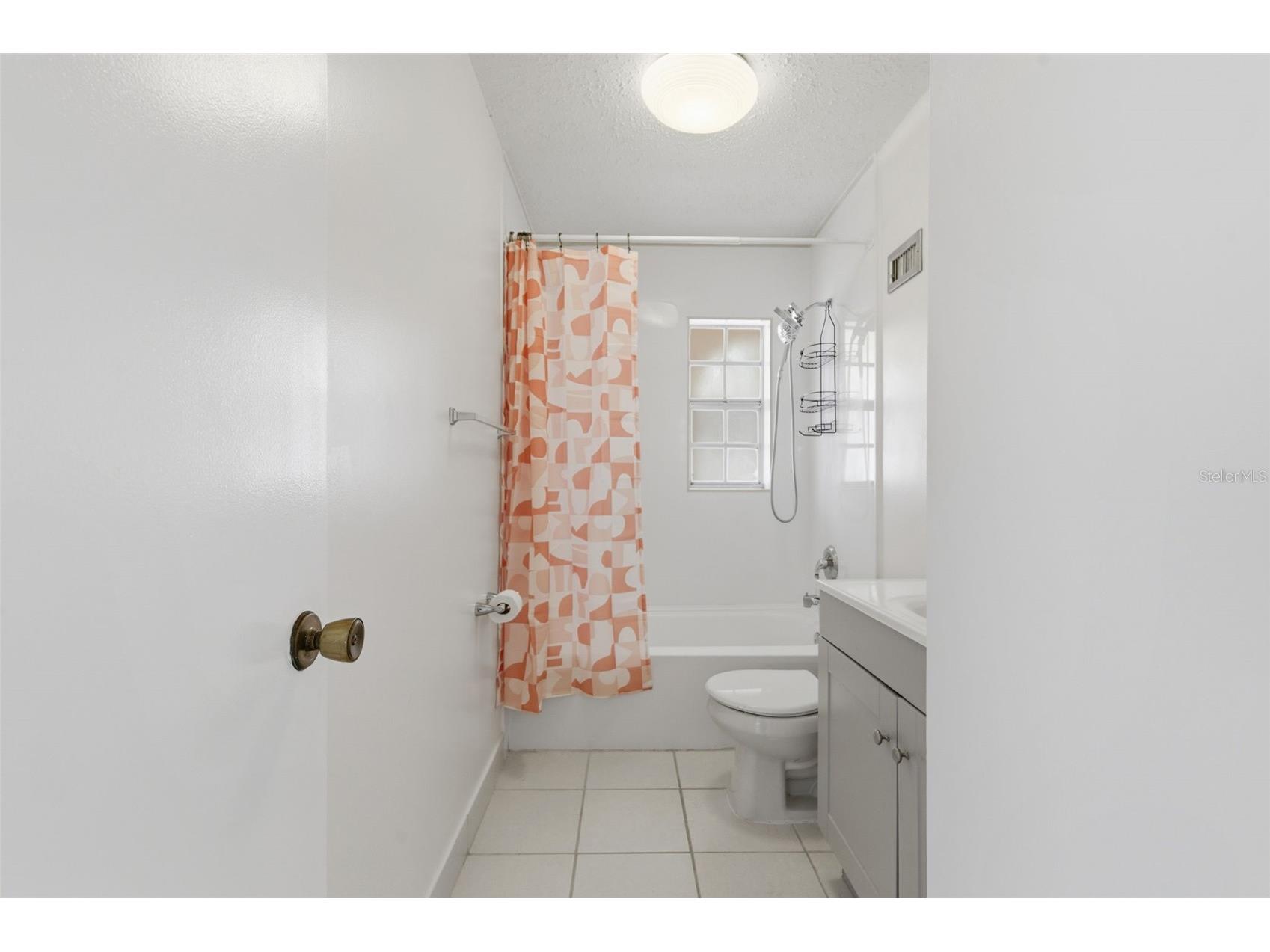 9992 86th Street Seminole FL 33777 TB8493683 image21