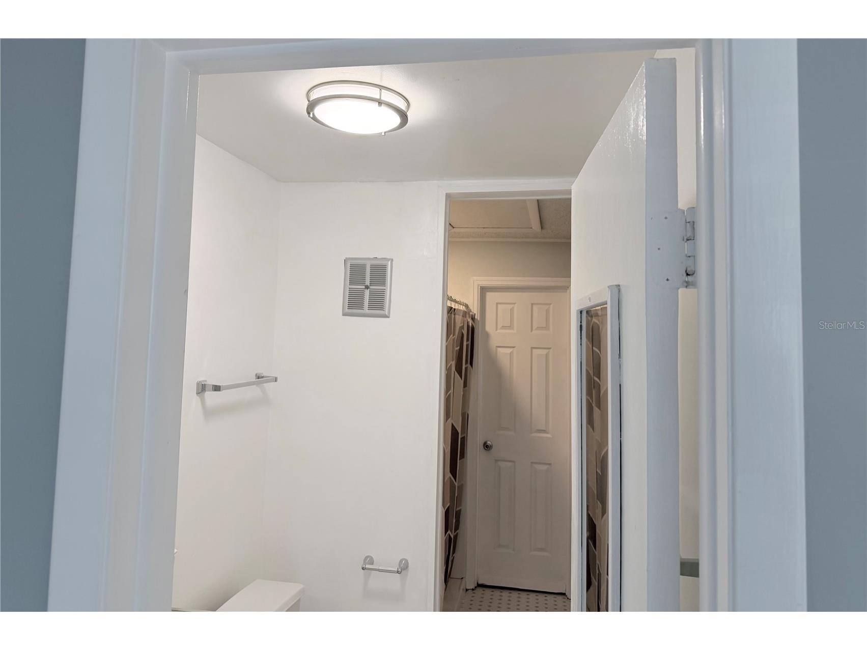 9992 86th Street Seminole FL 33777 TB8493683 image28