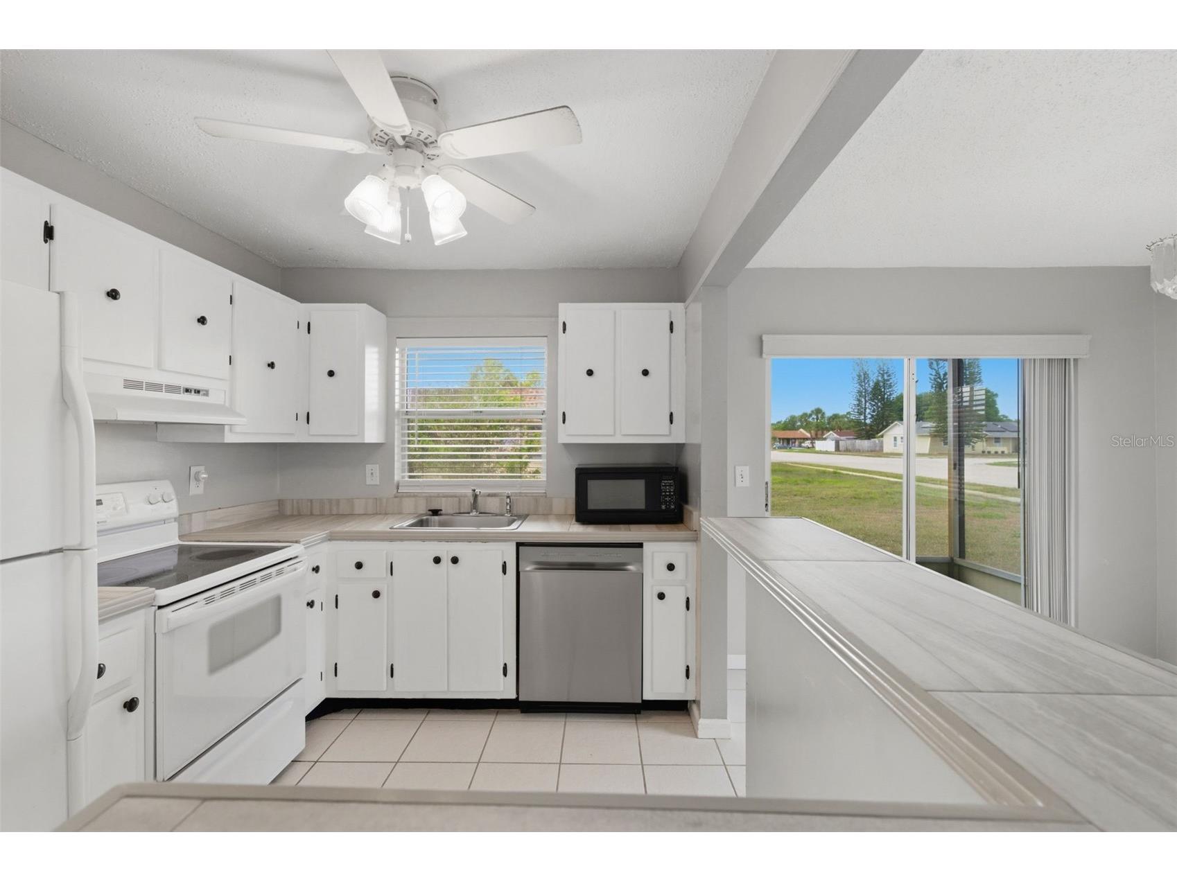 9992 86th Street Seminole FL 33777 TB8493683 image4